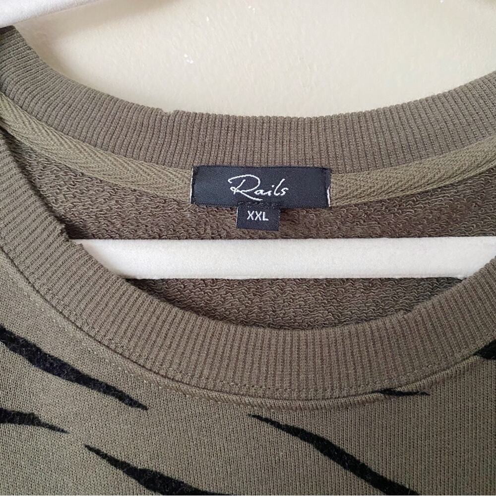 Rails | Marlo Olive Flocked Tiger Sweatshirt Top Side Zipper Green Black XXL - Picture 4 of 7